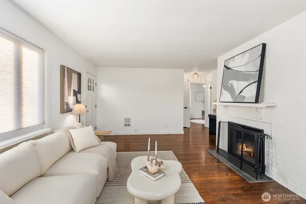 $529,000 | 3112 Southwest 97th Street, Seattle, WA 98126