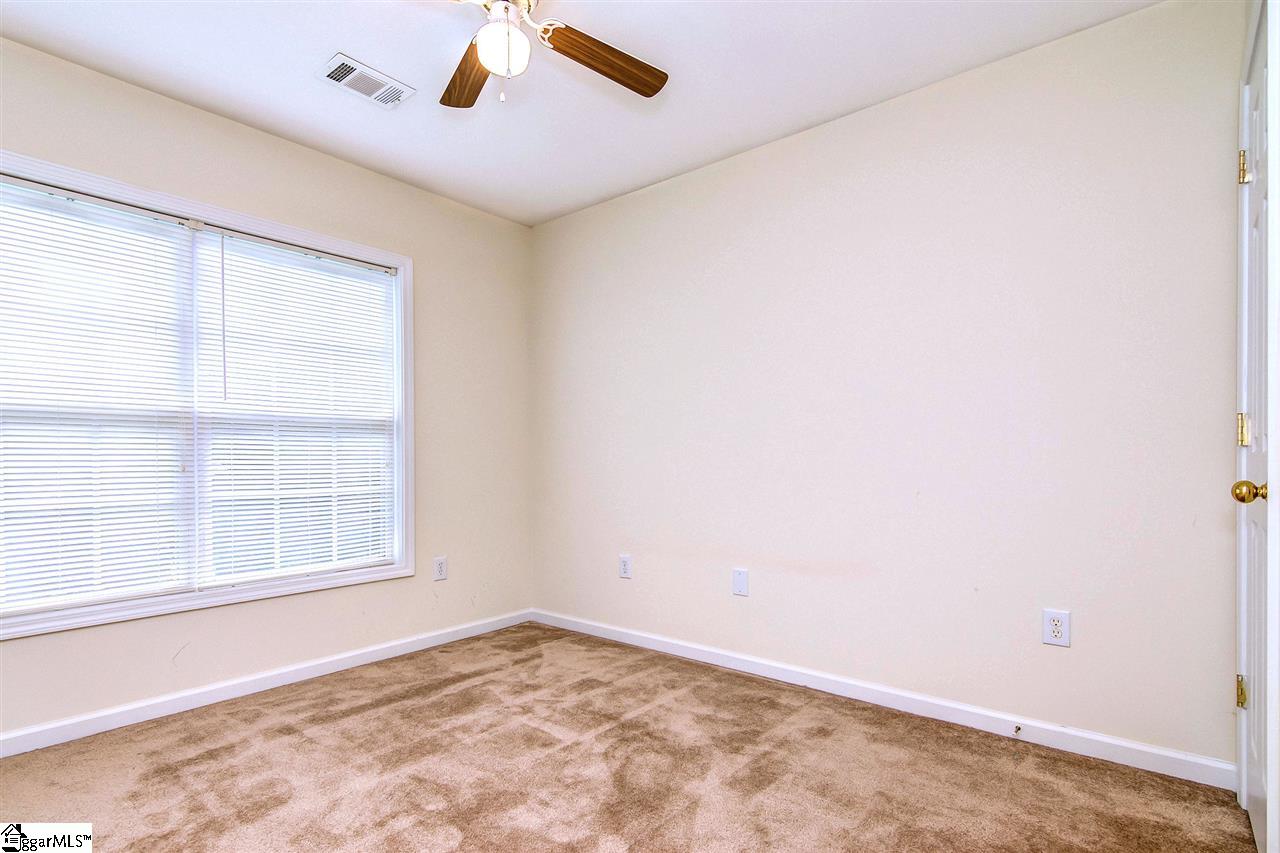 26 Springleaf Court Simpsonville, SC 29681 - Photo 32 of 36 Gallery Image 32