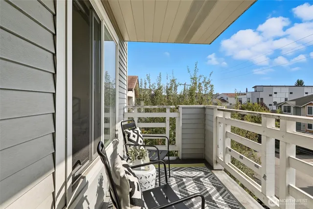 $446,000 | 2642 Northwest 59th Street, Unit 301, Seattle, WA 98107
