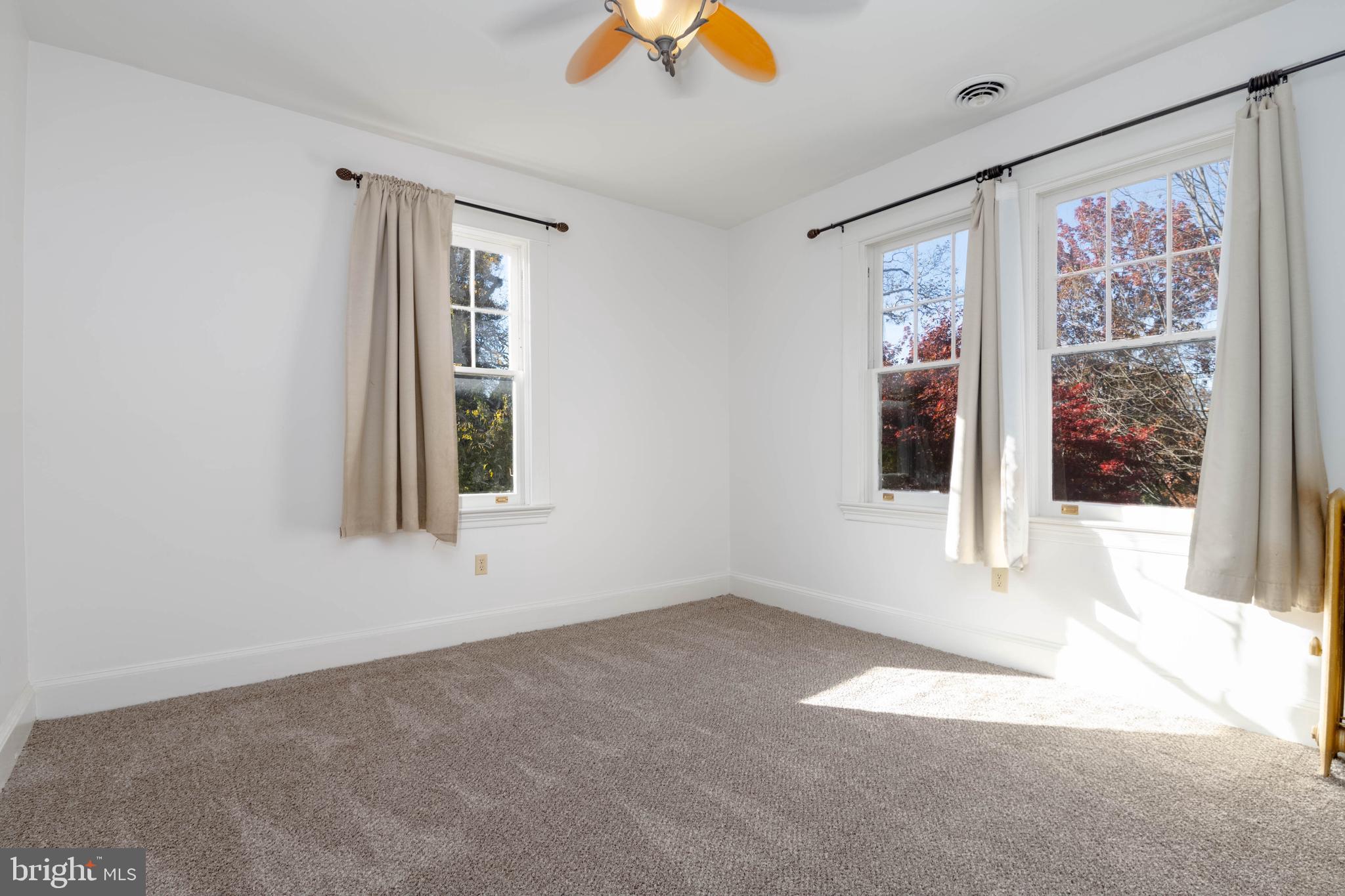 2505 Manhattan Avenue Baltimore, MD 21209 - Photo 23 of 60 Primary Bedroom