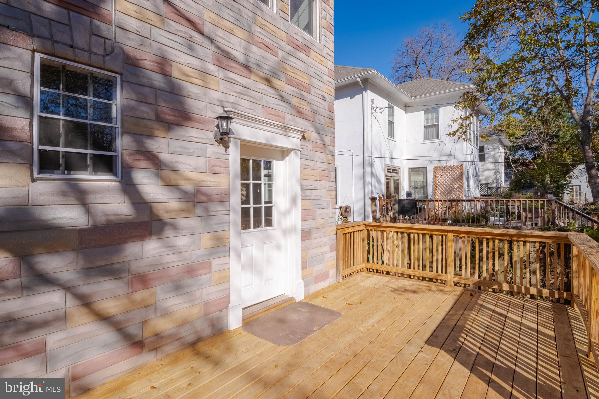 2505 Manhattan Avenue Baltimore, MD 21209 - Photo 47 of 60 Rear Deck