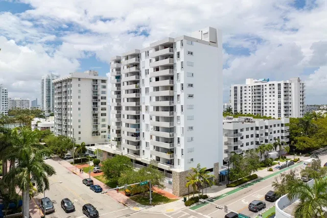 $340,000 | 1331 Lincoln Road, Unit 701, Miami Beach, FL 33139