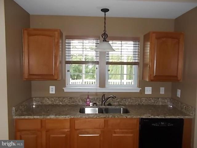 12 Bison Street Taneytown, MD 21787 - Photo 9 of 27 Kitchen
