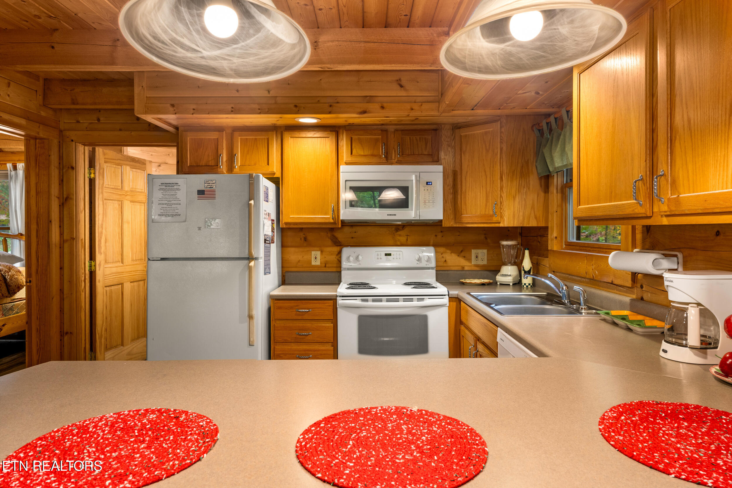 2101 Red Bud Road Sevierville, TN 37876 - Photo 14 of 38 2101 red bud road-17