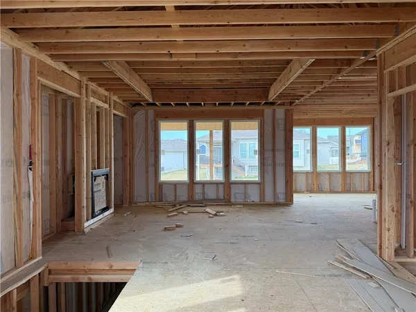 $530,000 | 31538 West 86th Street, De Soto, KS 66018