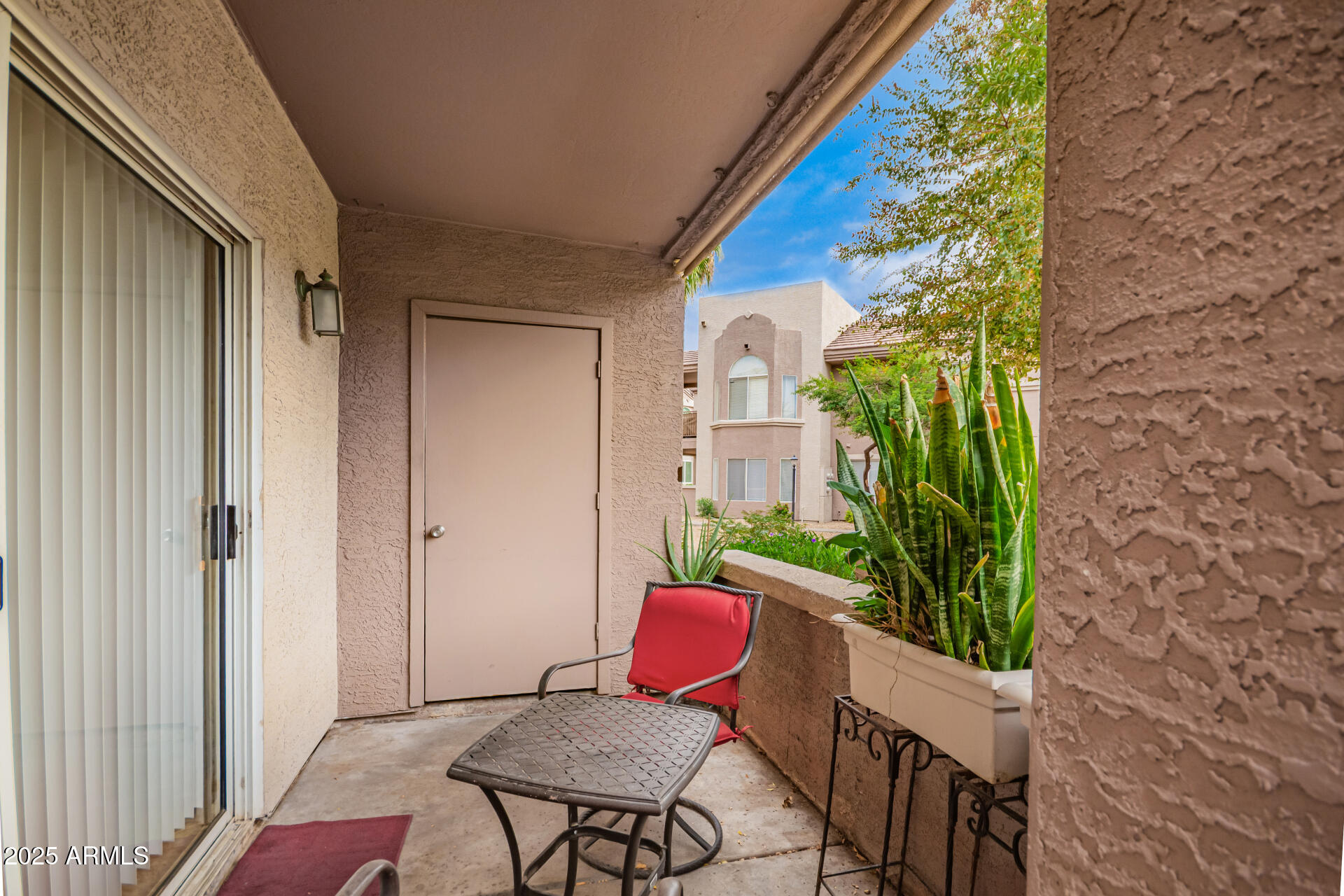 17017 North 12th Street, Unit 1123 Phoenix, AZ 85022 - Photo 25 of 48 a view of a balcony dining area