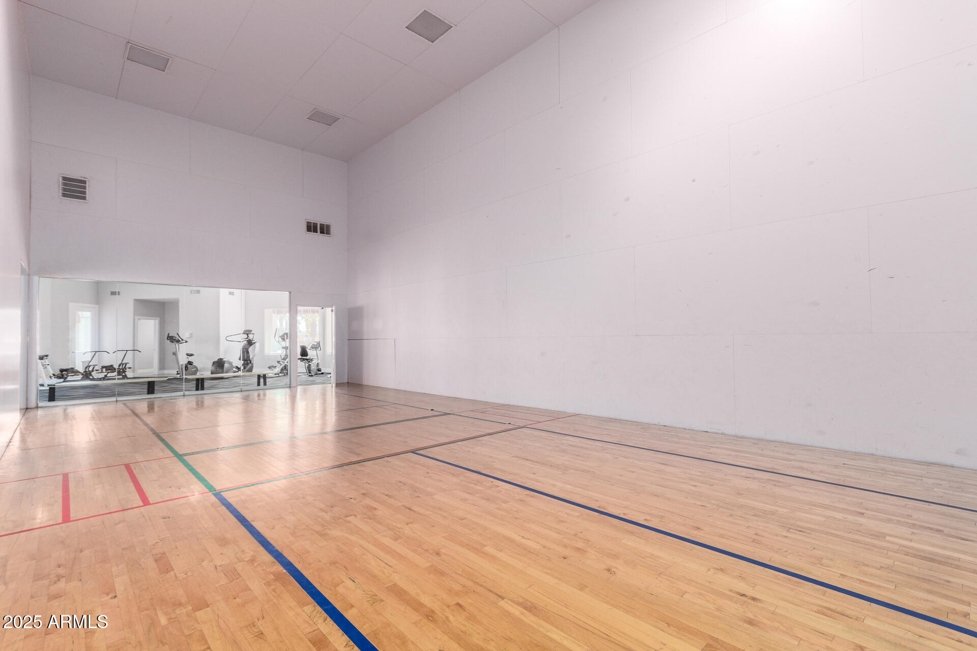 17017 North 12th Street, Unit 1123 Phoenix, AZ 85022 - Photo 42 of 48 a view of a living room and kitchen