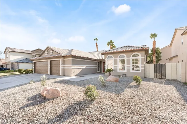 $700,000 | 6209 Peggotty Avenue, Las Vegas, NV 89130