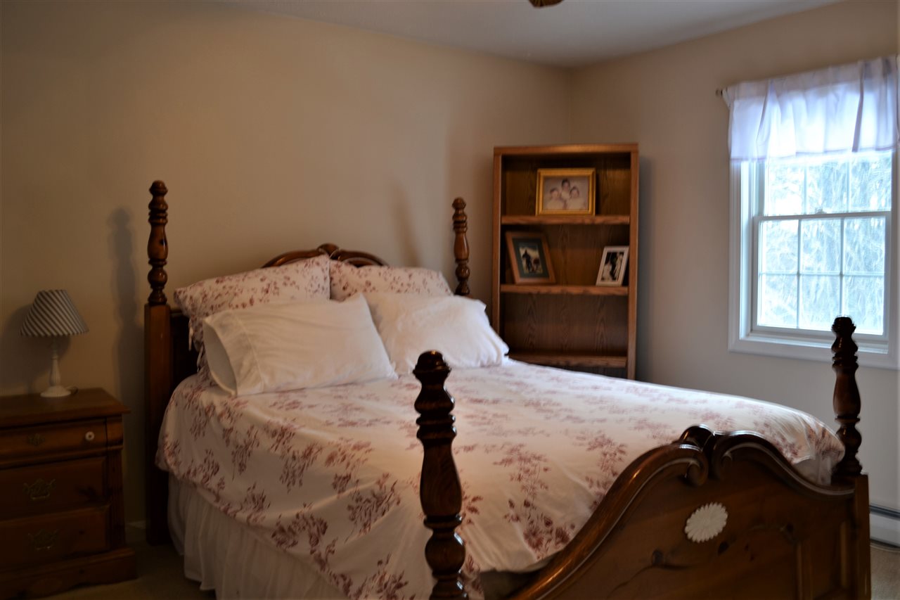 300 Galloping Hill Road Hopkinton, NH 03229 - Photo 21 of 33