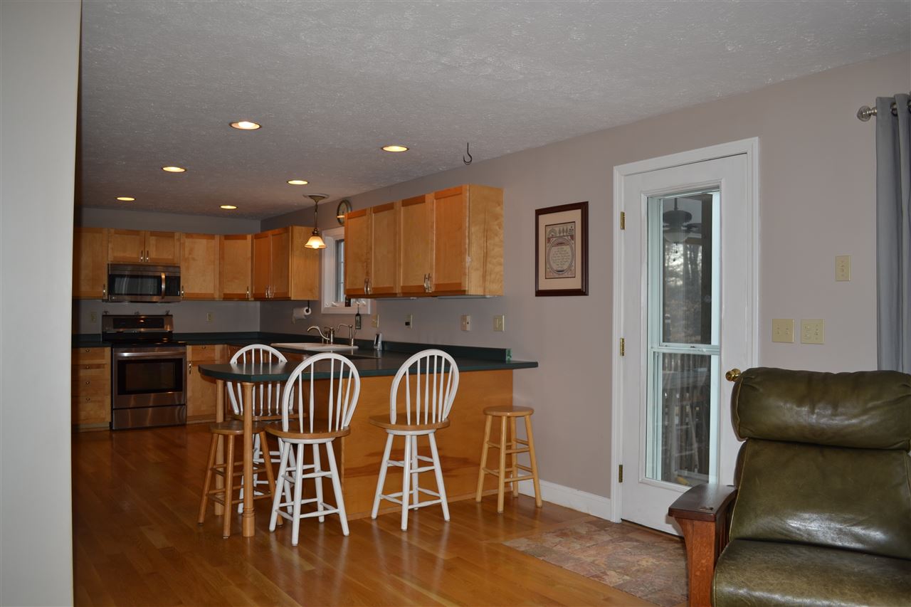 300 Galloping Hill Road Hopkinton, NH 03229 - Photo 8 of 33