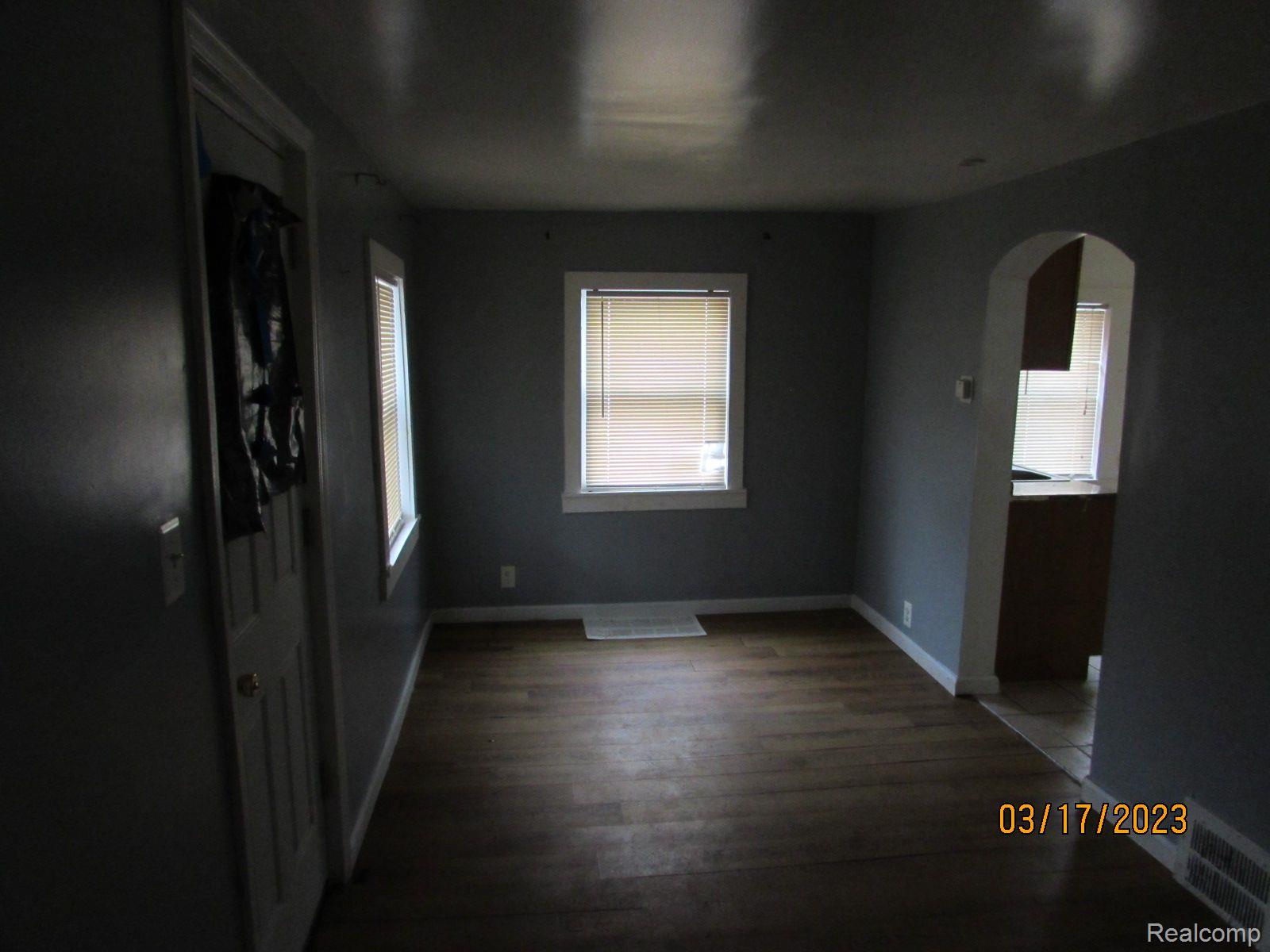 19363 Huntington Road Detroit, MI 48219 - Photo 10 of 27 Gallery Image 10