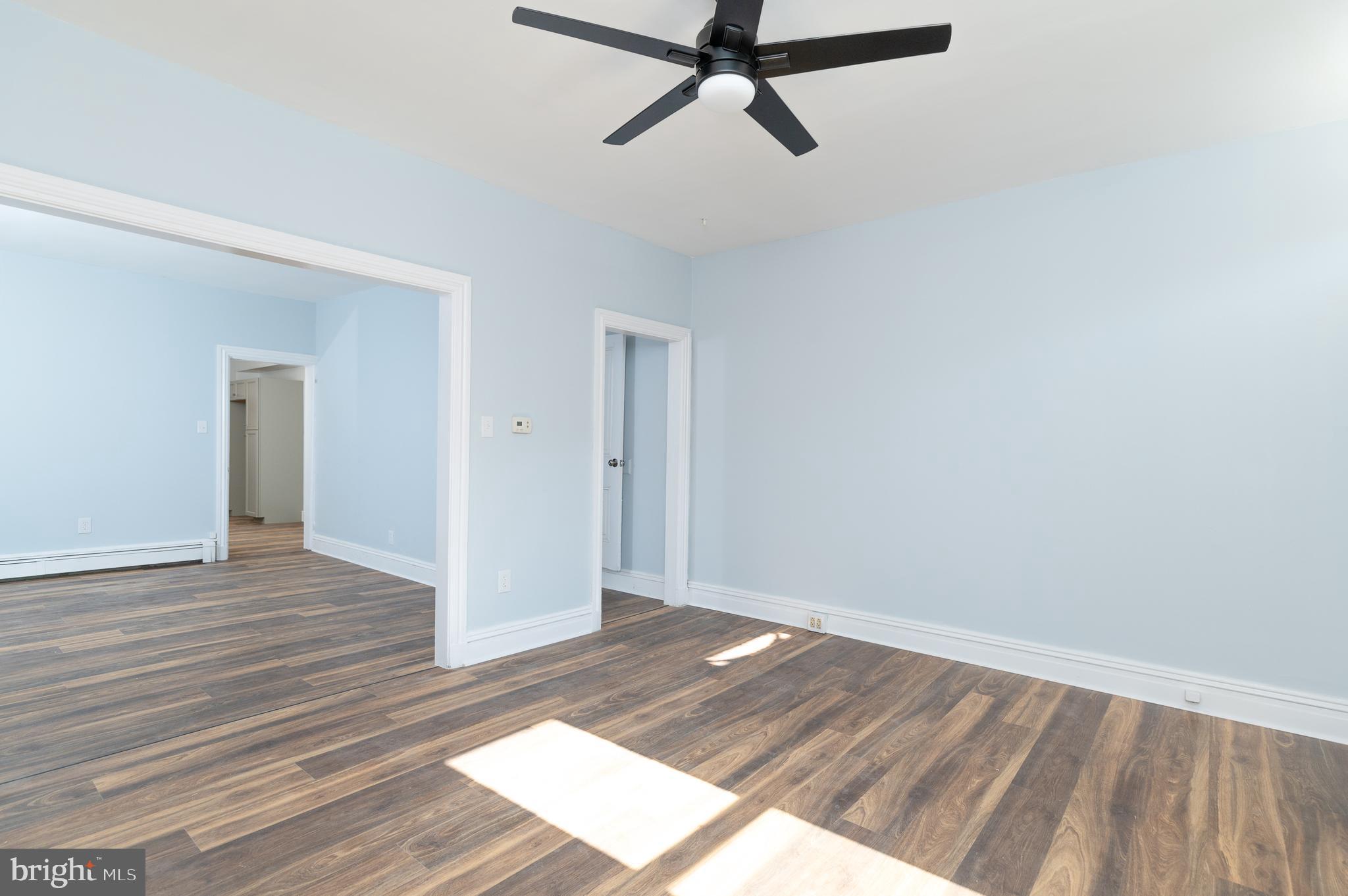 635 Walnut Street Columbia, PA 17512 - Photo 3 of 33