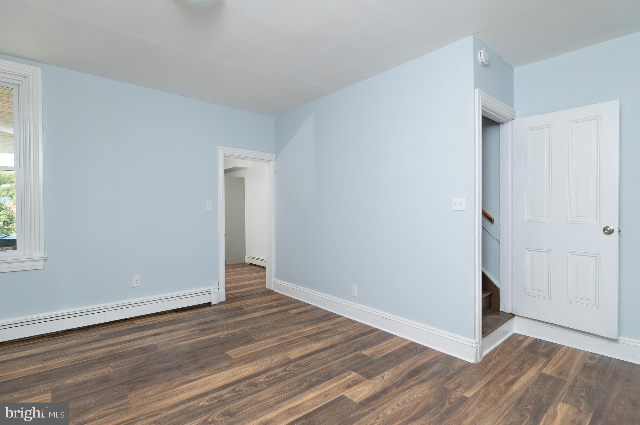 635 Walnut Street Columbia, PA 17512 - Photo 5 of 33