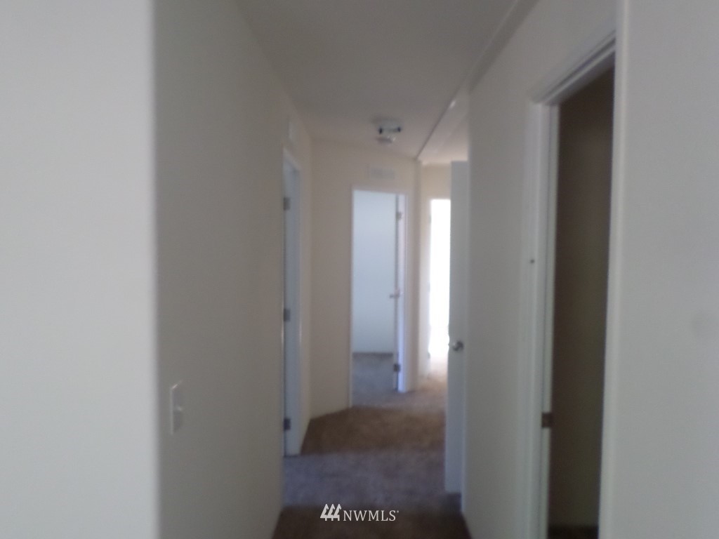 2058 Stuart Street Raymond, WA 98577 - Photo 6 of 15 Gallery Image 6