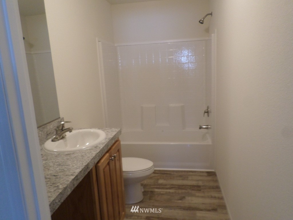 2058 Stuart Street Raymond, WA 98577 - Photo 9 of 15 Gallery Image 9