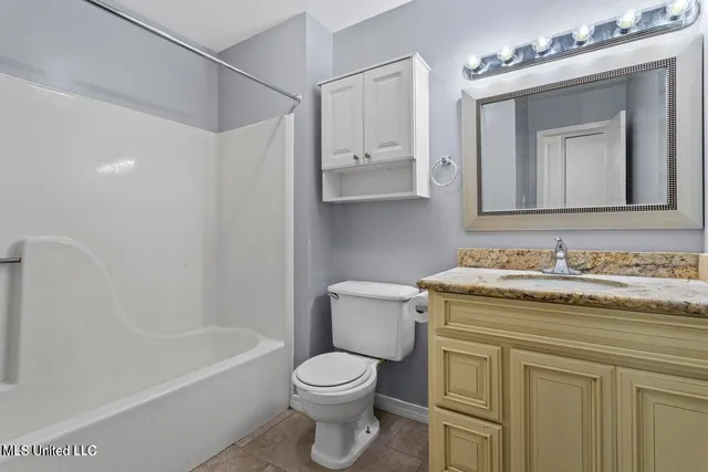 $1,750 | 1706 James Buchanan Drive, Biloxi, MS 39531