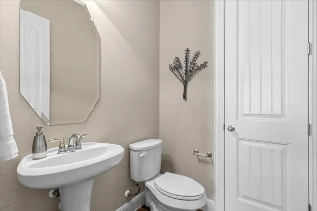 $919,900 | 1436 Flint Rock Loop, Driftwood, TX 78619