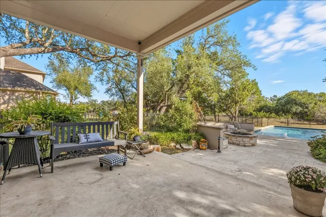 $919,900 | 1436 Flint Rock Loop, Driftwood, TX 78619