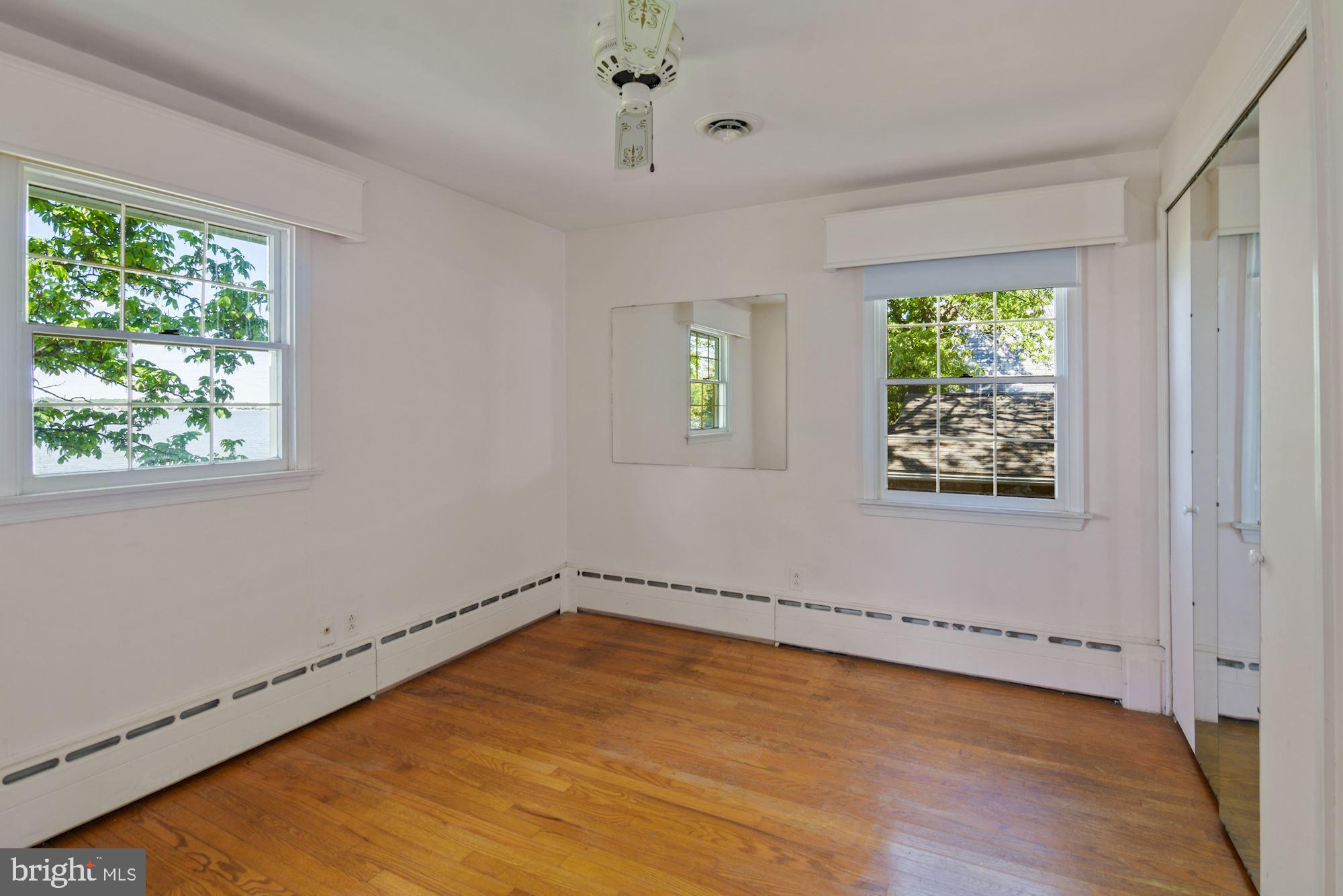 3744 Thomas Point Road Annapolis, MD 21403 - Photo 16 of 45 Bedroom 2