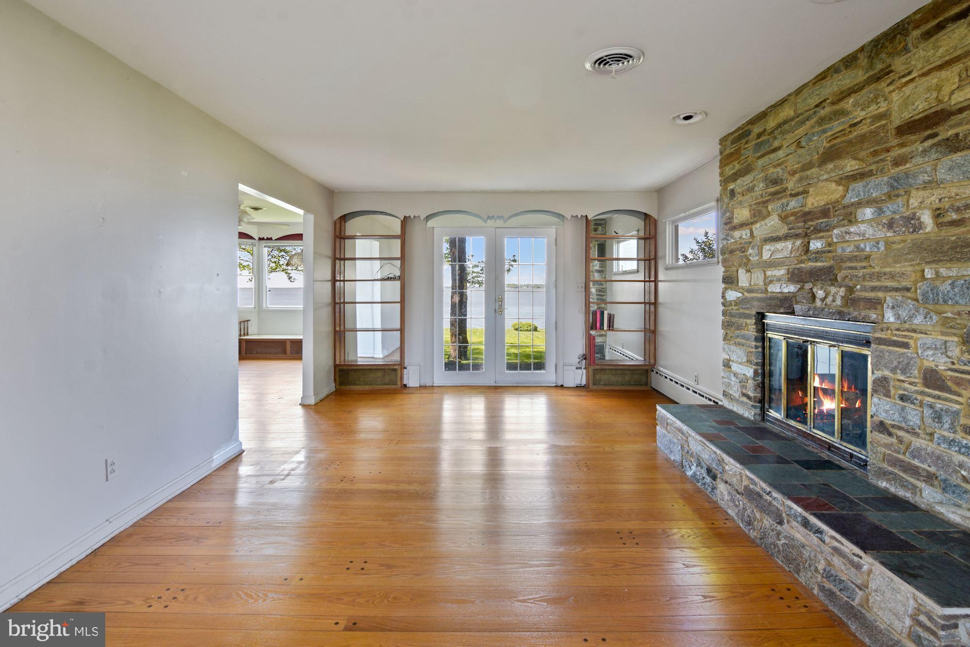 3744 Thomas Point Road Annapolis, MD 21403 - Photo 3 of 45 Welcome Home