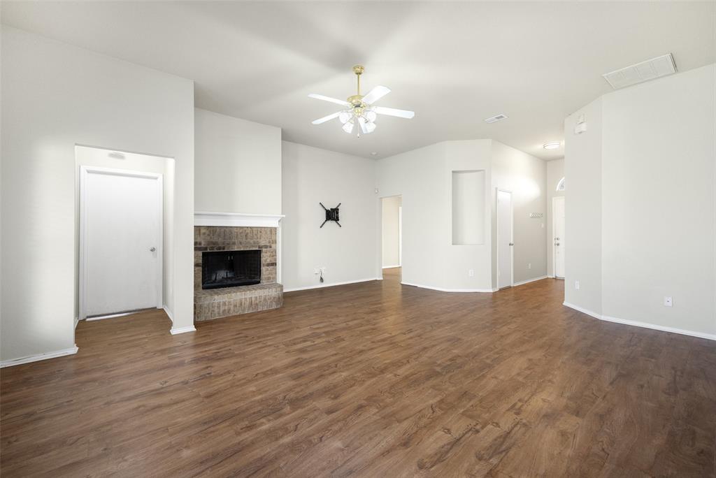 324 Meadow Ridge Drive Anna, TX 75409 - Photo 7 of 32 Art niche and view to the front door