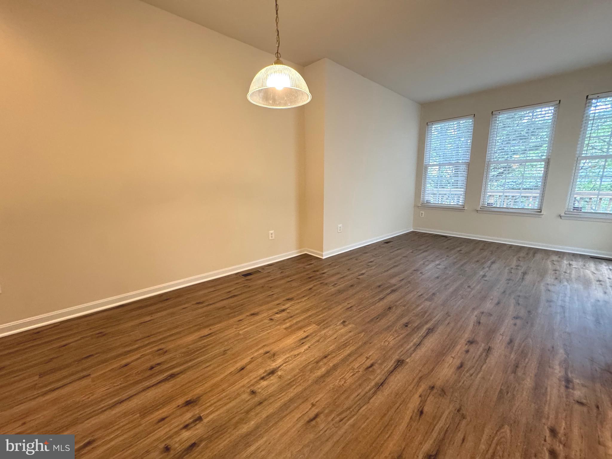 8730 Phipps Farm Way Manassas, VA 20109 - Photo 14 of 52