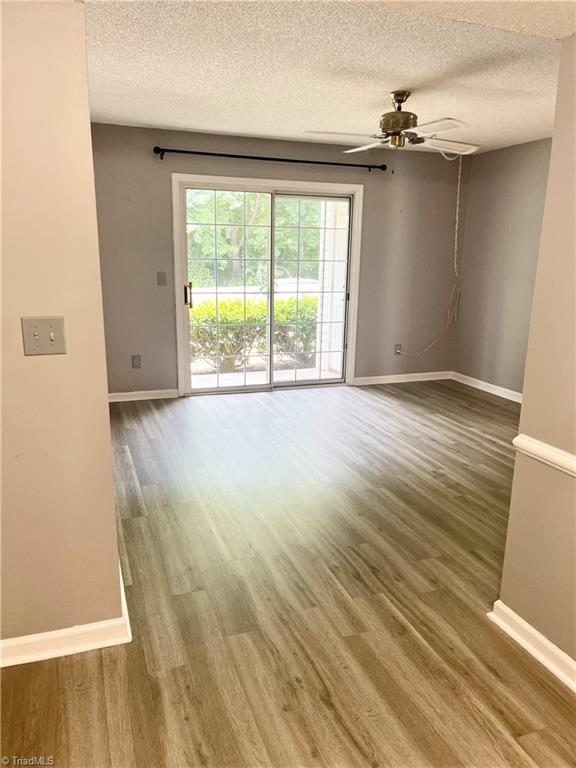 5611 Hornaday Road, Unit L Greensboro, NC 27409 - Photo 4 of 11 Gallery Image 4