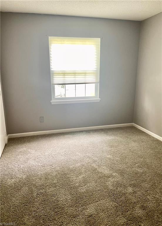 5611 Hornaday Road, Unit L Greensboro, NC 27409 - Photo 7 of 11 Gallery Image 7