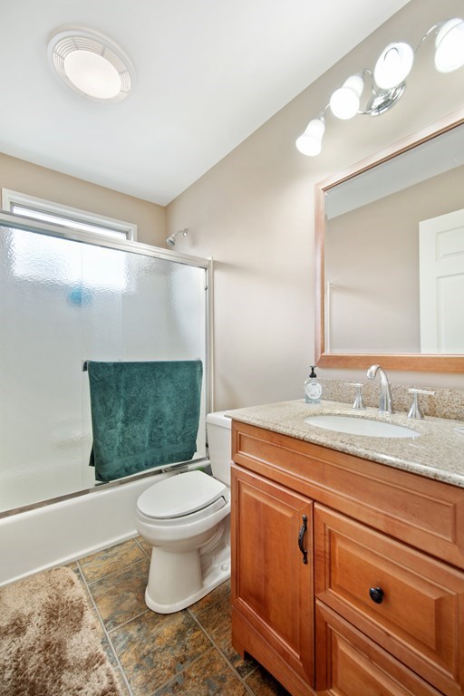 64-66 Cleveland Street Springfield, MA 01104 - Photo 21 of 25 Gallery Image 21
