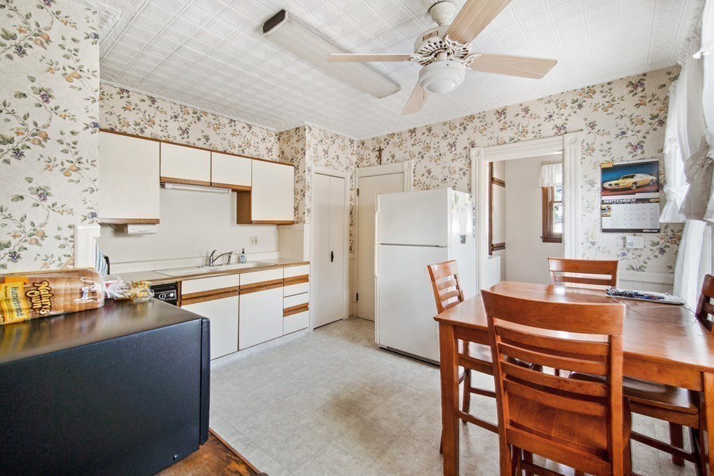 64-66 Cleveland Street Springfield, MA 01104 - Photo 23 of 25 Gallery Image 23
