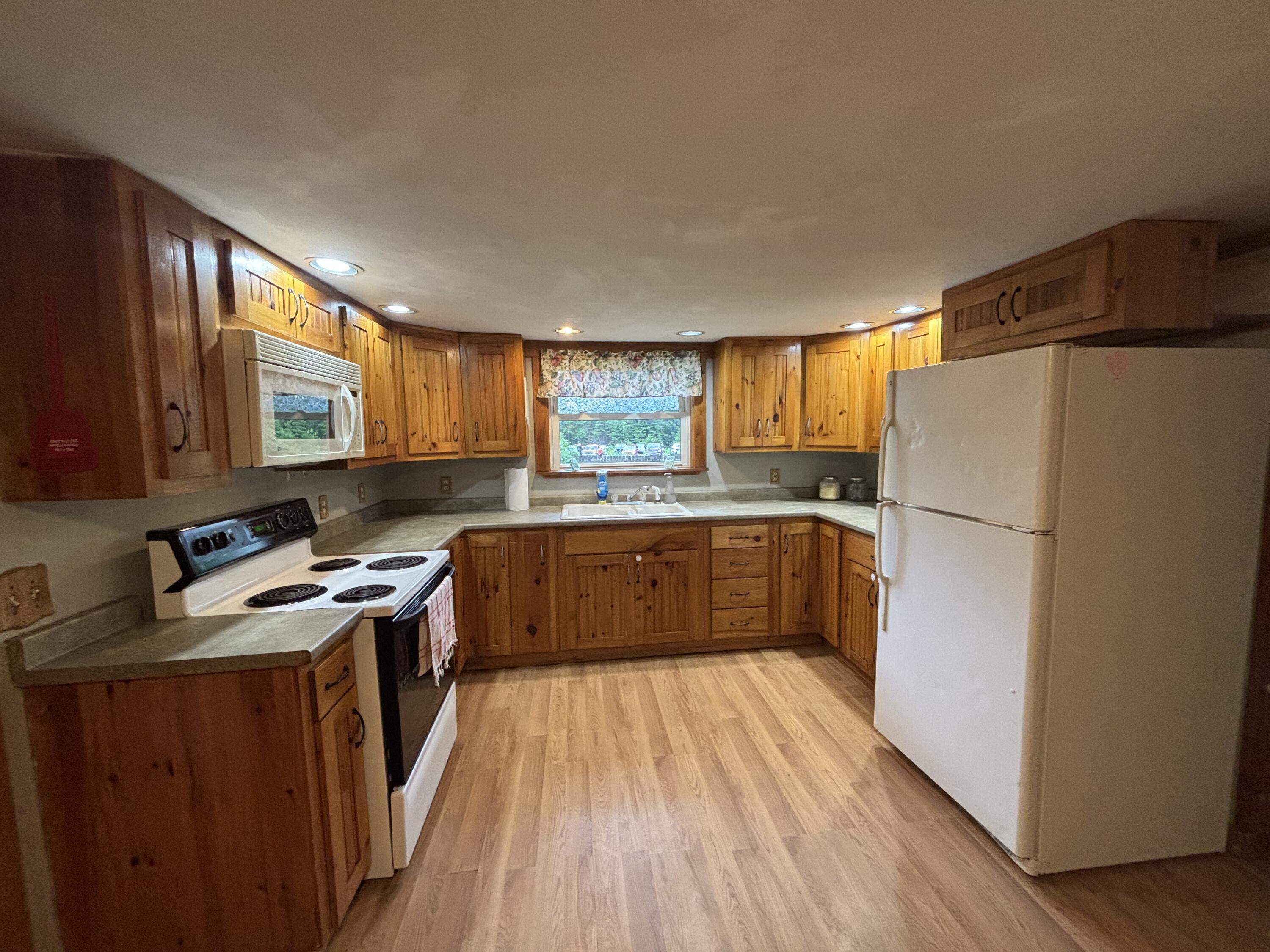 413 Lucy Knowles Road Farmington, ME 04938 - Photo 5 of 48 IMG_8730