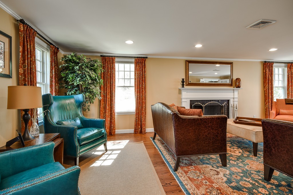 39 Cedar Hill Road Dover, MA 02030 - Photo 4 of 29 Gallery Image 4