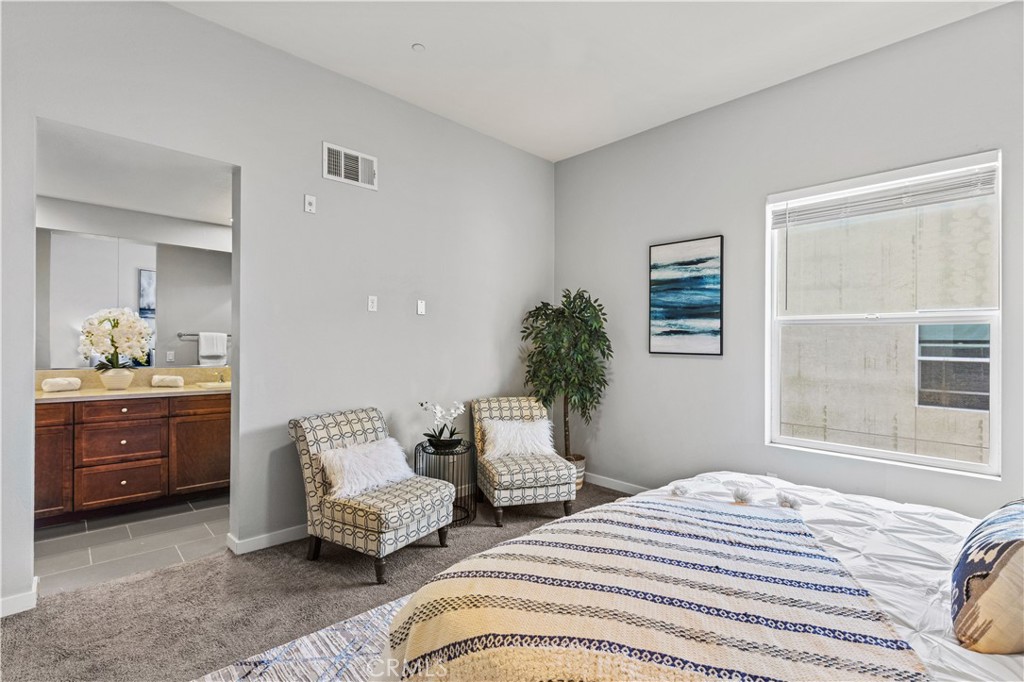 543 Rockefeller Irvine, CA 92612 - Photo 19 of 39