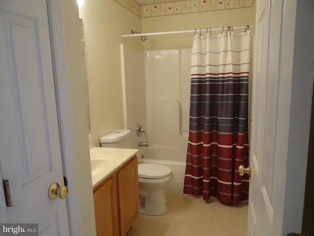 $2,250 | 107 Country Lane, Morgantown, PA 19543