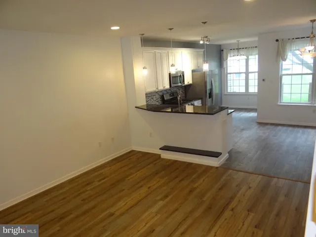 $2,250 | 107 Country Lane, Morgantown, PA 19543