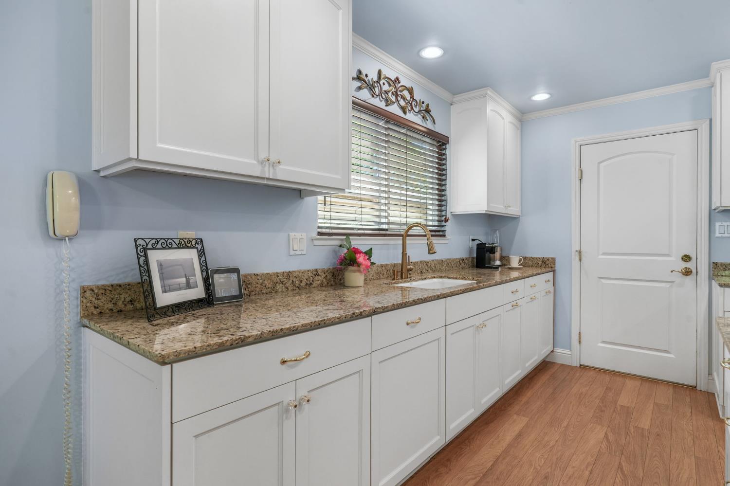 2276 El Cejo Circle Rancho Cordova, CA 95670 - Photo 8 of 41