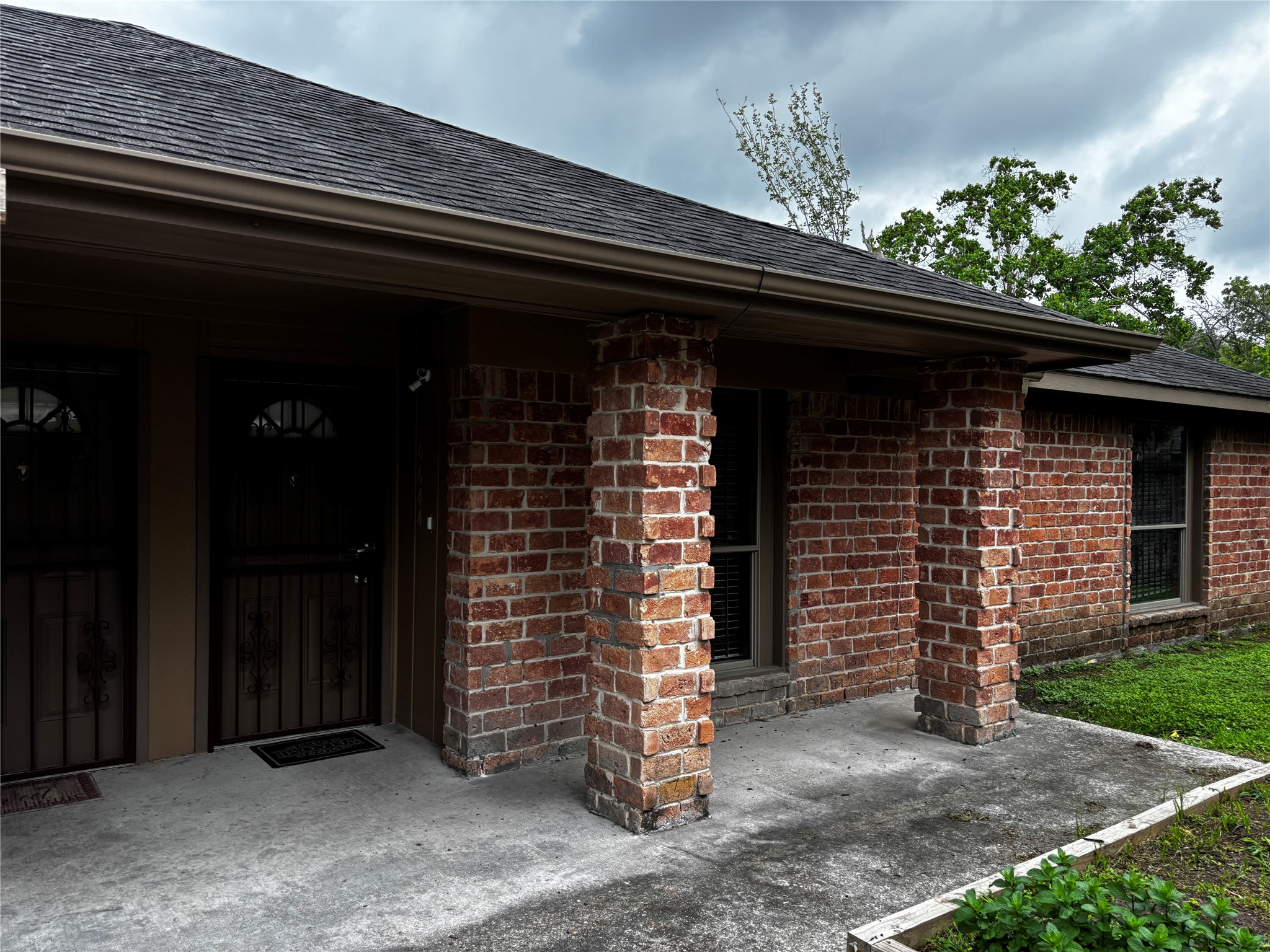 6644 West Fuqua Street Houston, TX 77489 - Photo 2 of 12