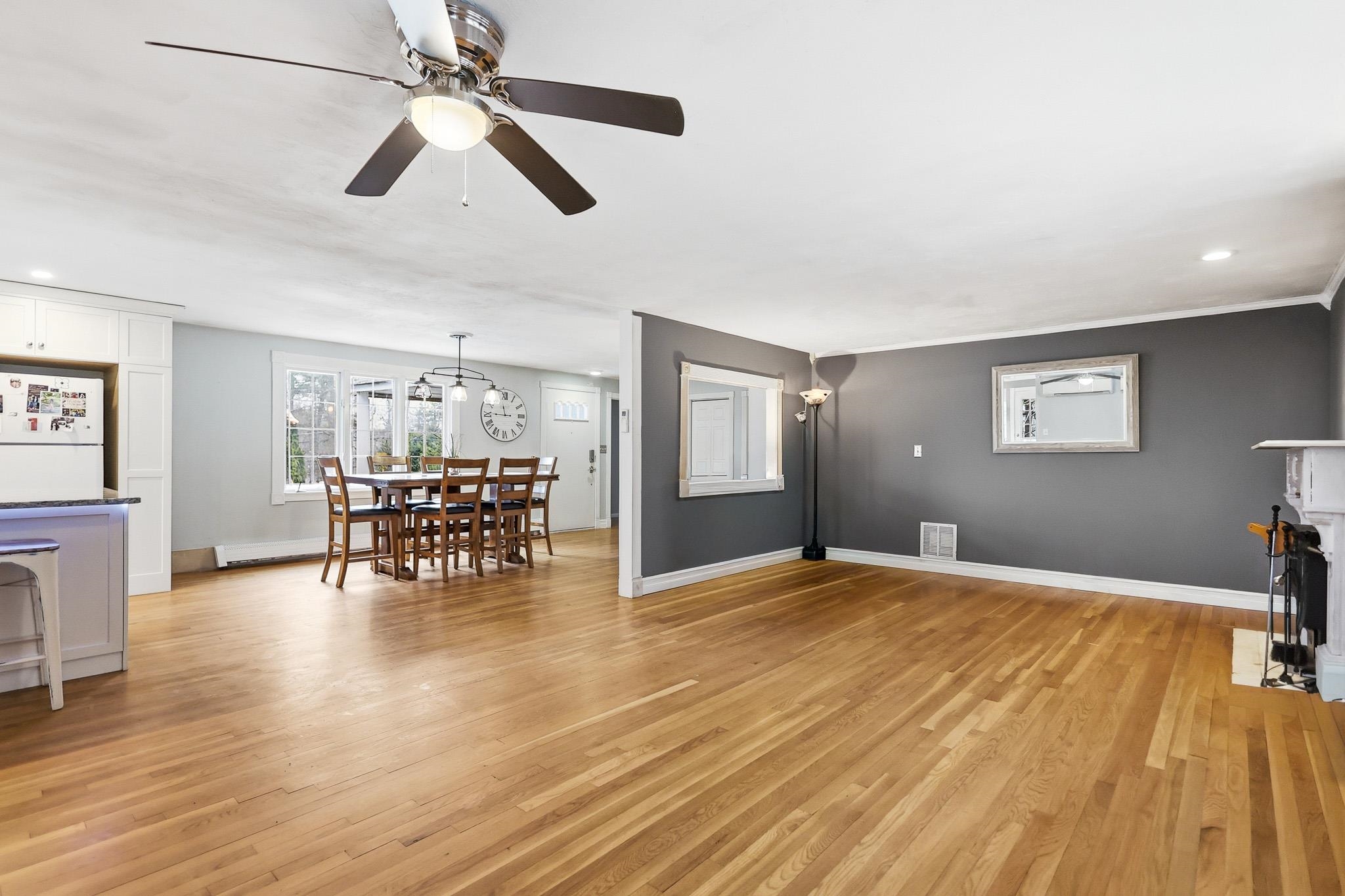 773 Mammoth Road Pelham, NH 03076 - Photo 12 of 27