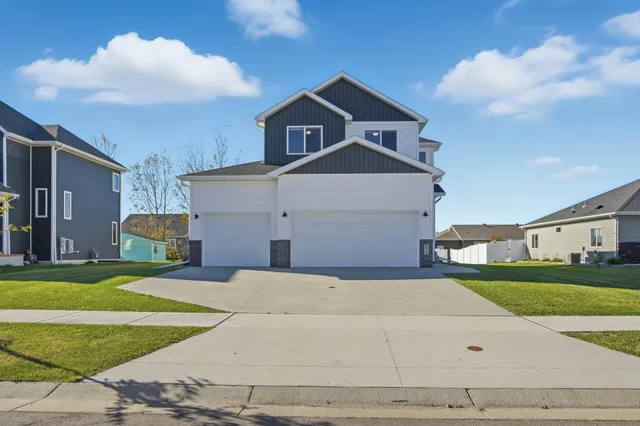$377,000 | 3615 17th Street South, Moorhead, MN 56560