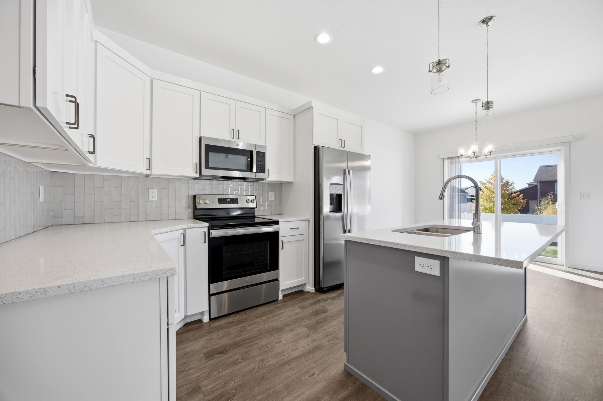 3615 17th Street South Moorhead, MN 56560 - Photo 5 of 26