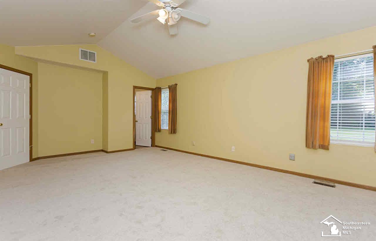 2625 Pinewood Road Temperance, MI 48182 - Photo 14 of 21