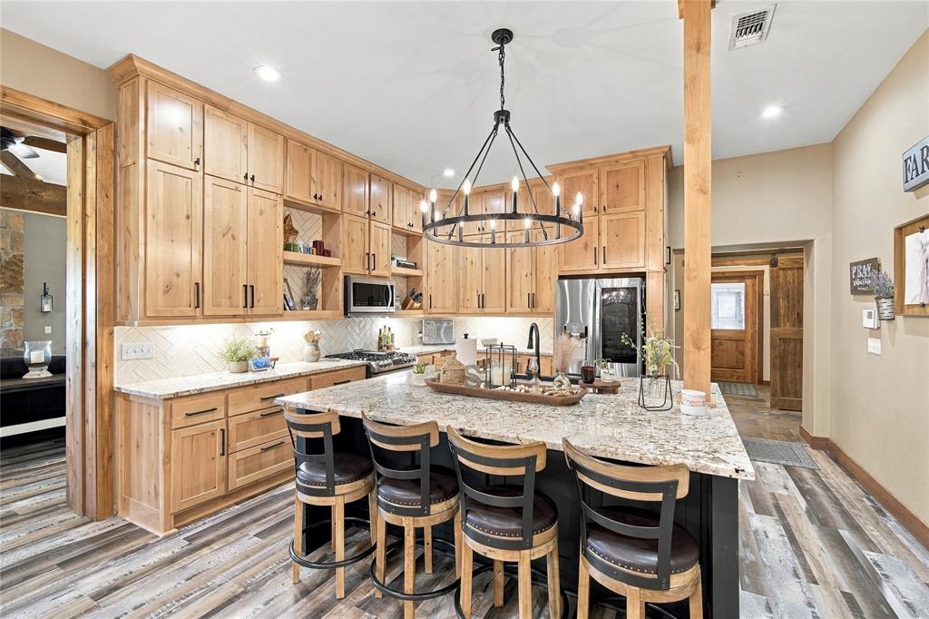 290 Barton Road Maypearl, TX 76064 - Photo 5 of 39 Gallery Image 5