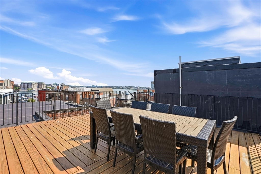 8 Battery Street, Unit 4 Boston, MA 02109 - Photo 2 of 33