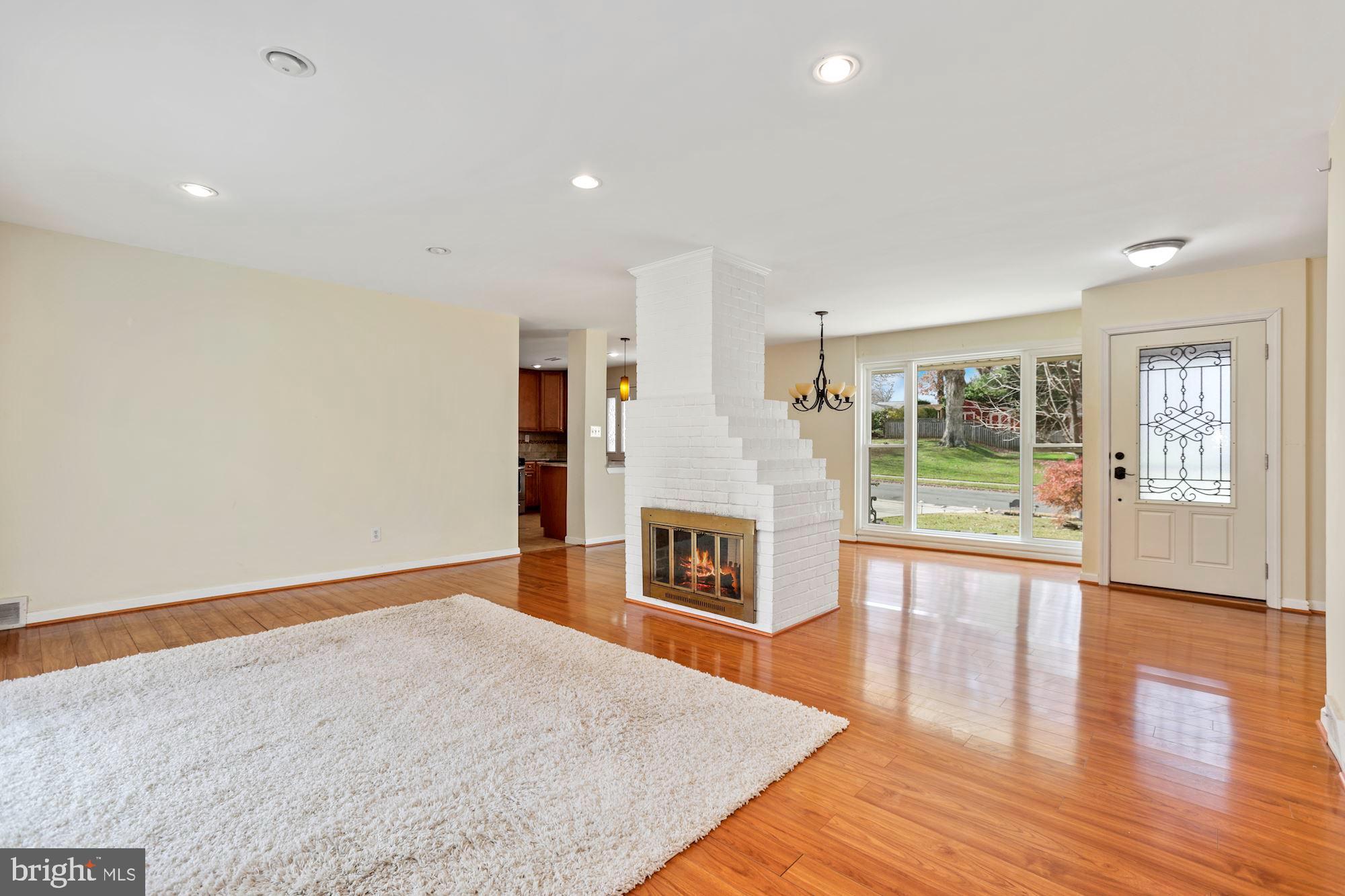 5200 Garner Street Springfield, VA 22151 - Photo 9 of 38 Open design view from living room