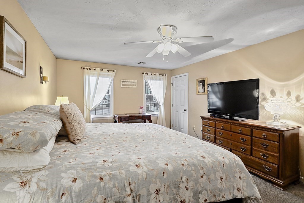 42 Deer Run Road Bellingham, MA 02019 - Photo 16 of 31 Gallery Image 16