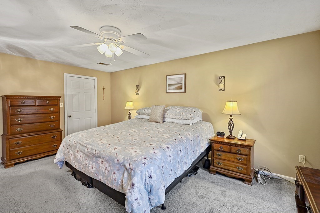 42 Deer Run Road Bellingham, MA 02019 - Photo 18 of 31 Gallery Image 18