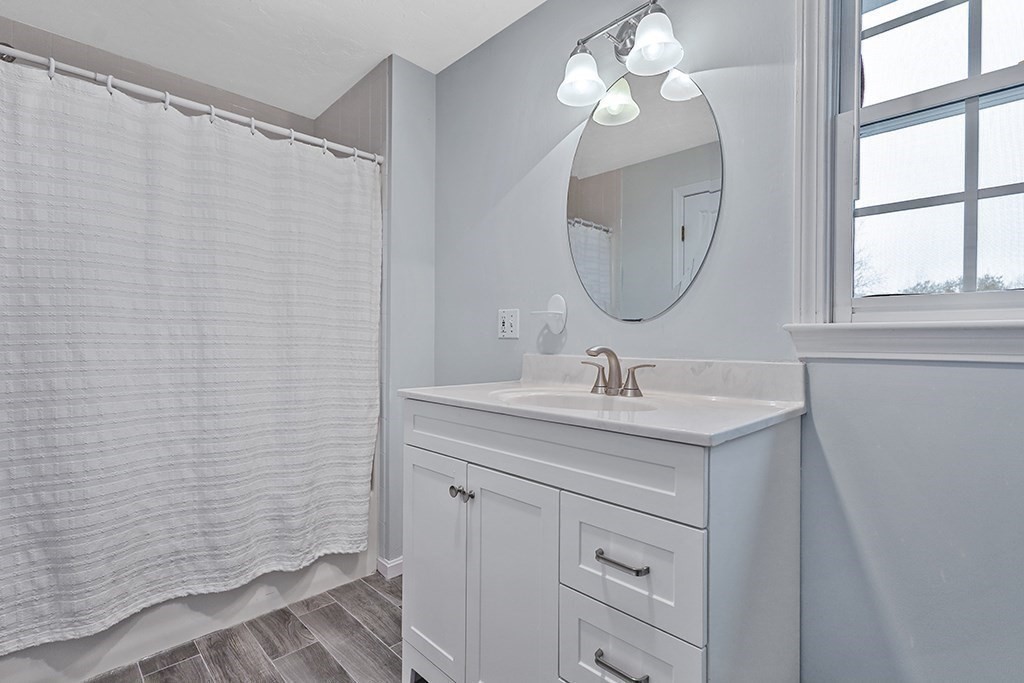 42 Deer Run Road Bellingham, MA 02019 - Photo 19 of 31 Gallery Image 19