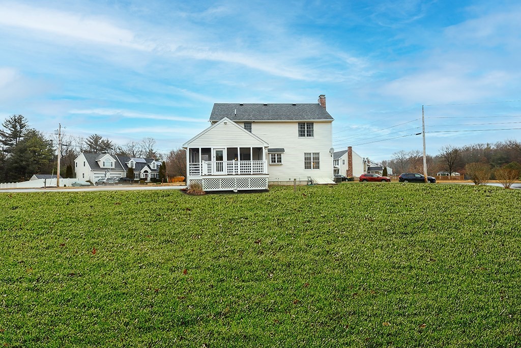 42 Deer Run Road Bellingham, MA 02019 - Photo 30 of 31 Gallery Image 30