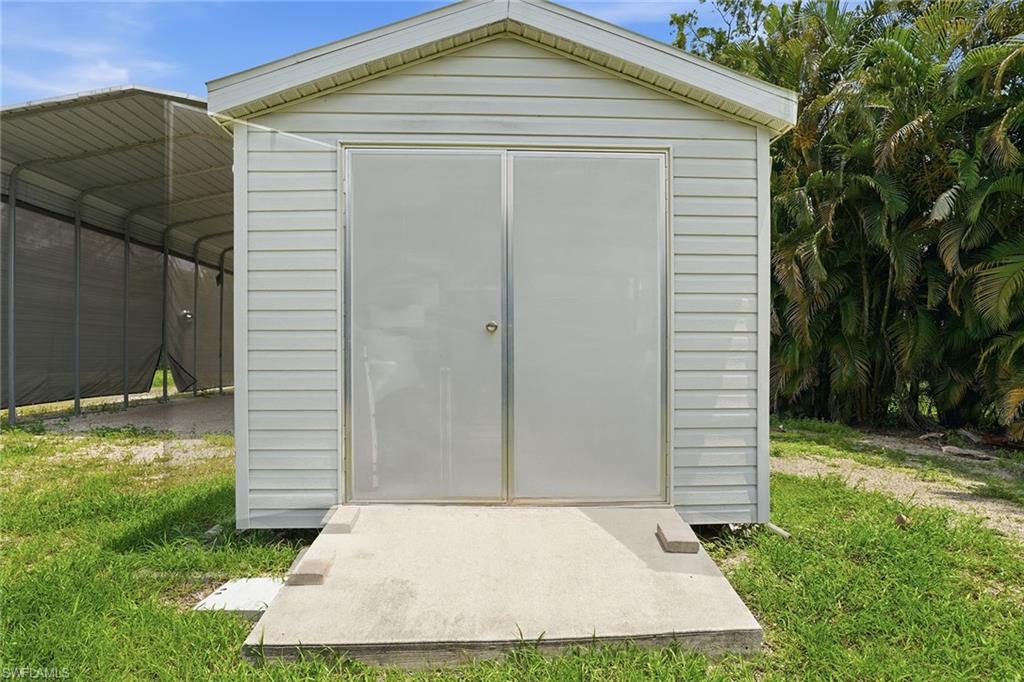 721 Logan Boulevard South Naples, FL 34119 - Photo 35 of 46