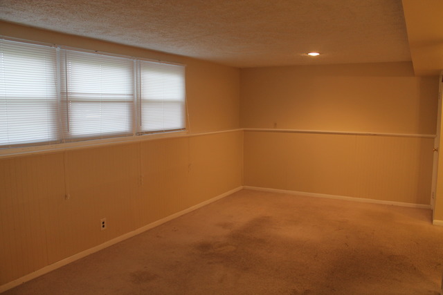 37 Woodridge Road Montgomery, IL 60538 - Photo 14 of 25